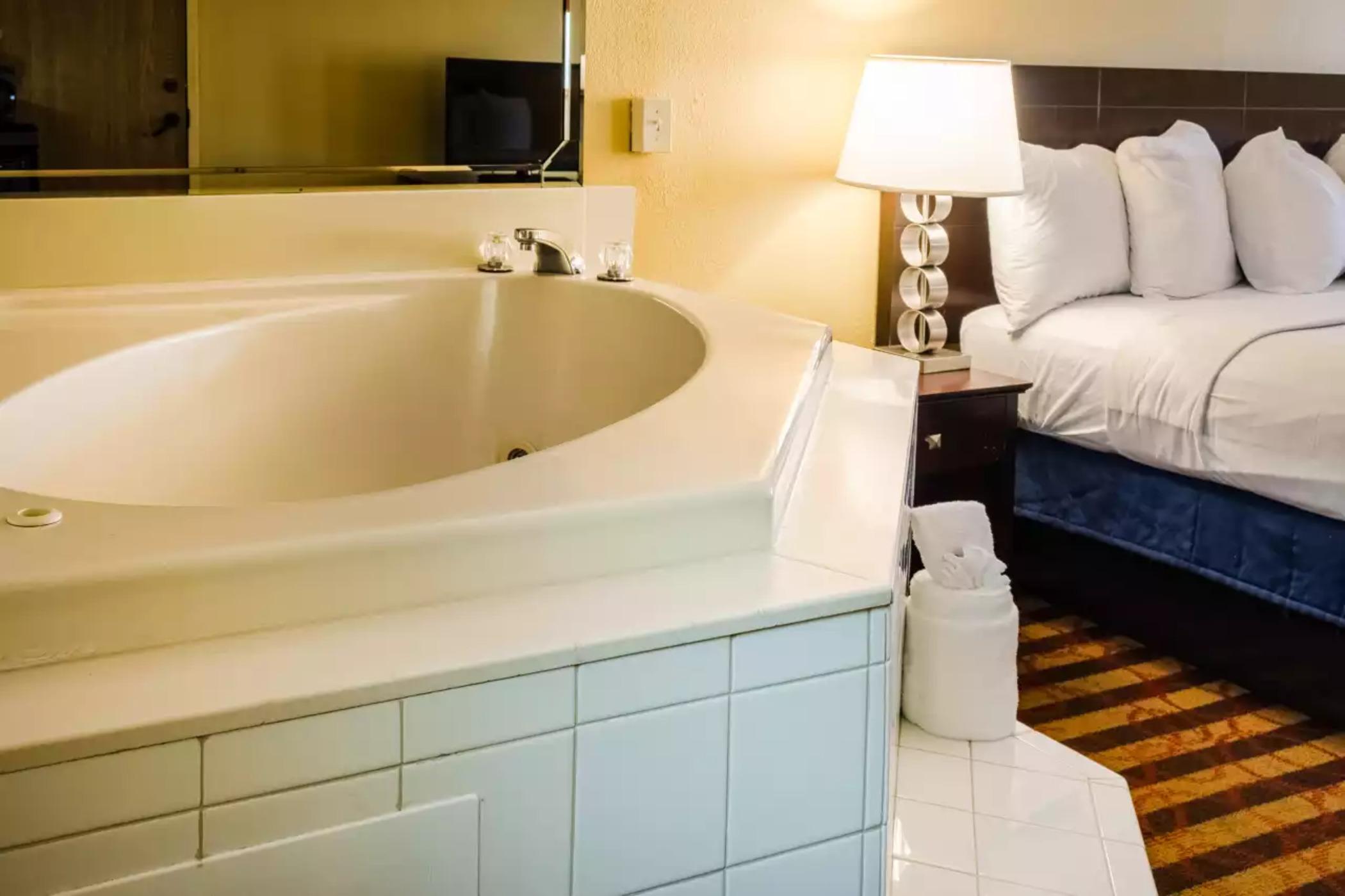 Econo Lodge Moss Point - Pascagoula Экстерьер фото